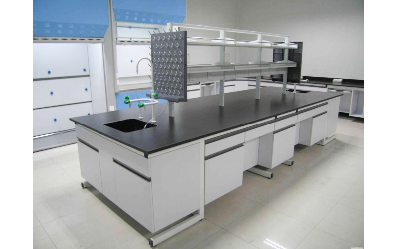 鋼木中央實驗臺這樣的設計理念促使其大賣